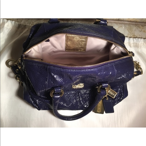 Coach Ltd Ed Purple Crinkled Pat leather Sabrina - Picture 4 of 6